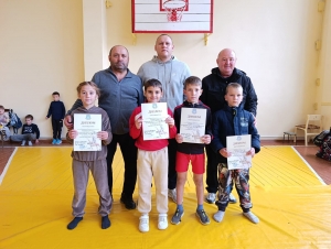 Юные борцы из Чадыр-Лунги – победители открытого первенства по вольной борьбе