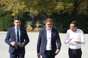 Лицей им. М. Чакира посетил посол Румынии в РМ Кристиан-Леон Цуркану