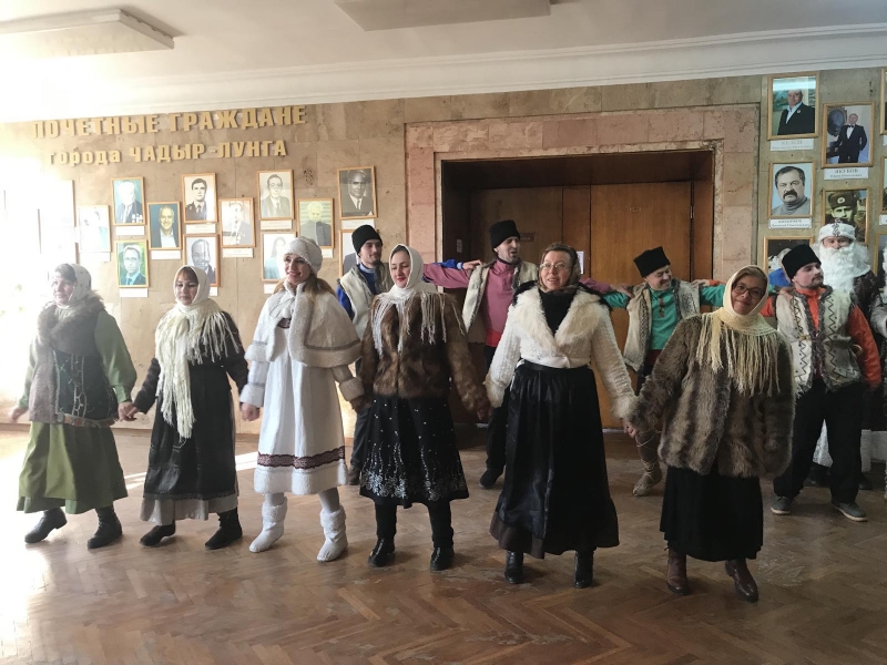 Колядующие посетили примарию Чадыр-Лунги