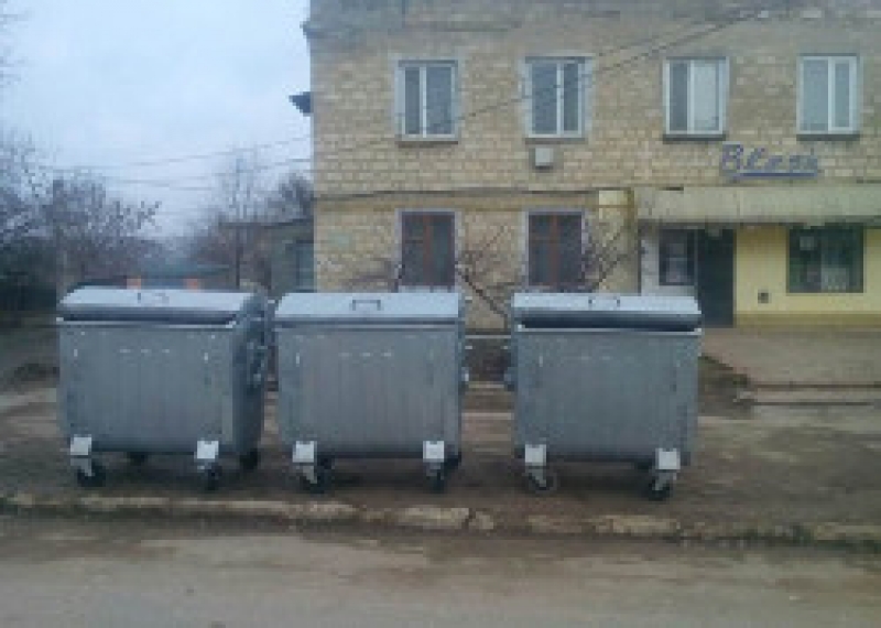 В муниципии установили первую партию новых контейнеров