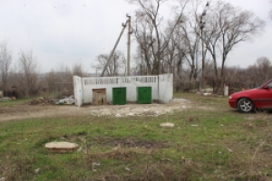 В Чадыр-Лунге устанавливают новые мусорные контейнеры.