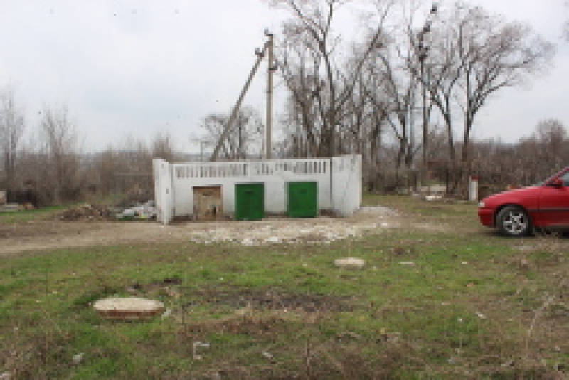 В Чадыр-Лунге устанавливают новые мусорные контейнеры.