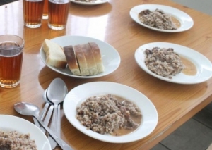 "Глория" обеспечит горячими обедами чадыр-лунгских врачей