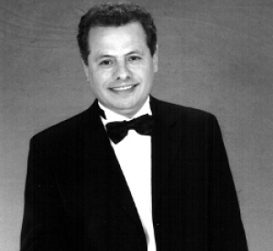 Оперному певцу Степану Курудимову присвоено звание "Почётный гражданин г.Чадыр - Лунга"