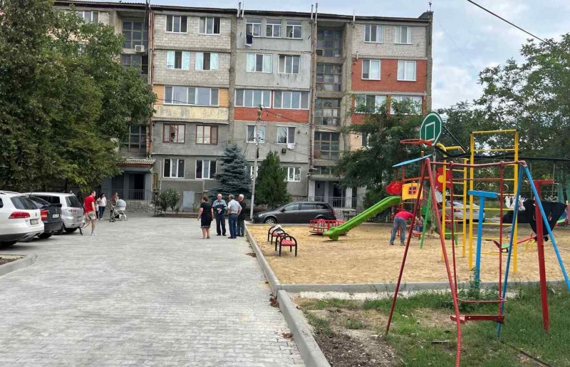 В Чадыр-Лунге стартует конкурс на самый благоустроенный двор многоквартирных домов и территорию перед частным домовладением