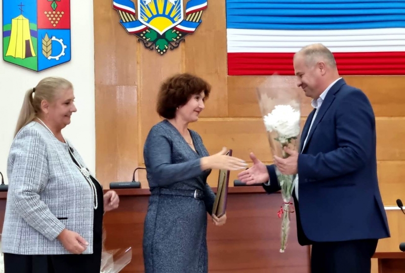 В примарии Чадыр-Лунги состоялась торжественная церемония чествования педагогов