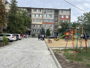 Власти Чадыр-Лунги продолжают совместно с жителями благоустраивать город