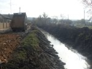 Работы по очистке водоотвода подходят к завершению