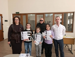 &nbsp;В мун. Чадыр-Лунга состоялся турнир по шашкам-64