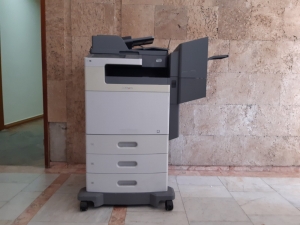 Примария Чадыр-Лунги получила офисную технику от земляков