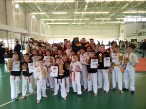 Двадцать каратистов из Чадыр-Лунги стали призерами чемпионата в Румынии