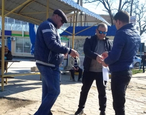 В Чадыр-Лунге бесплатно раздали первую партию масок
