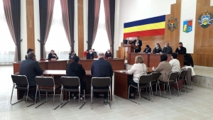 Заседание чадыр-лунгского Совета переносится на 15.00