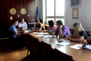 Стоянки такси превратились в игровые салоны