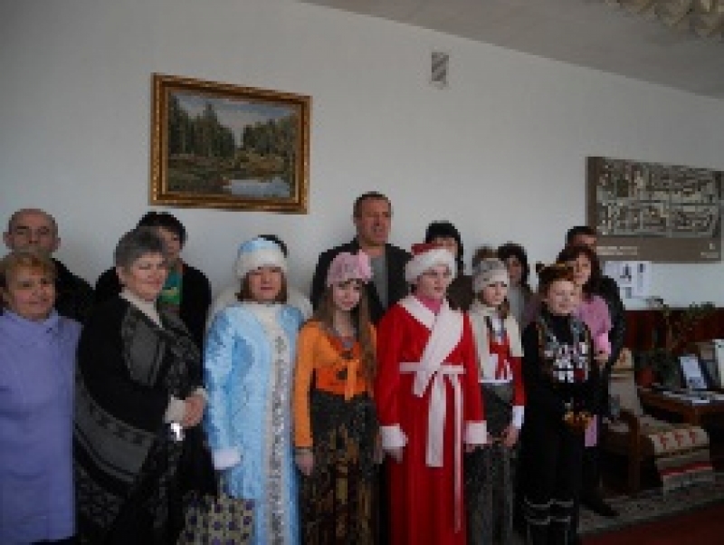 Новогодние колядки пришли в городскую Примэрию