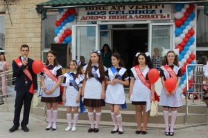 В учебных заведениях Чадыр-Лунги прозвенел последний звонок