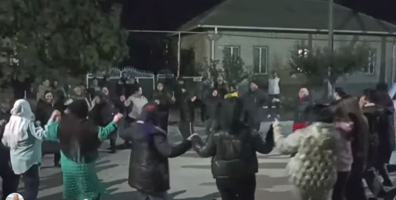 Танцы под открытым небом: в Чадыр-Лунге завершились осенние народные гуляния «Кешя хорусу»