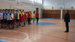 В Чадыр-Лунге прошло первенство по волейболу среди учащихся учебных учреждений города.