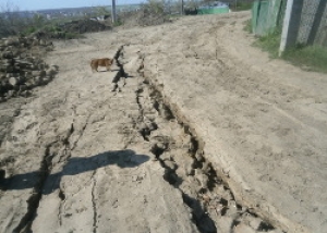 Улицу 9 января перекроют из-за оползня