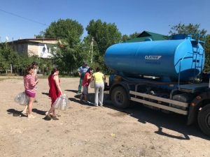 Местные власти организовали подвоз питьевой воды в микрорайон &laquo;Совхоз&raquo;