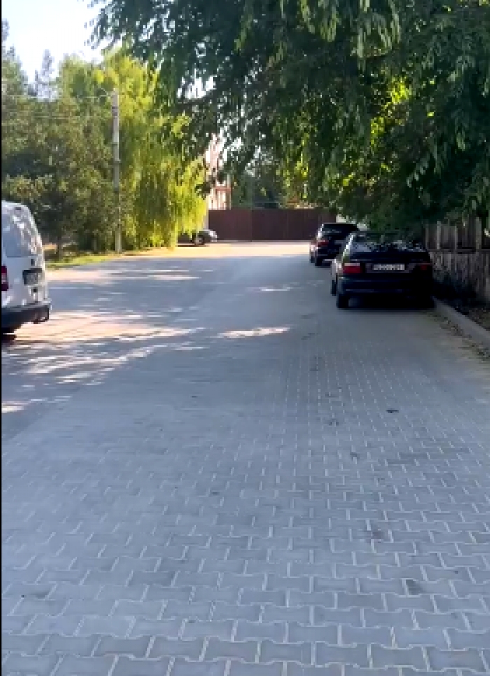Завершены работы по обустройству парковки и участка дороги рядом с детсадом №6