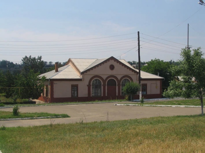 В муниципии старые фонари уличного освещения меняют на современные