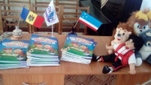 Детсадовцы изучают два языка параллельно