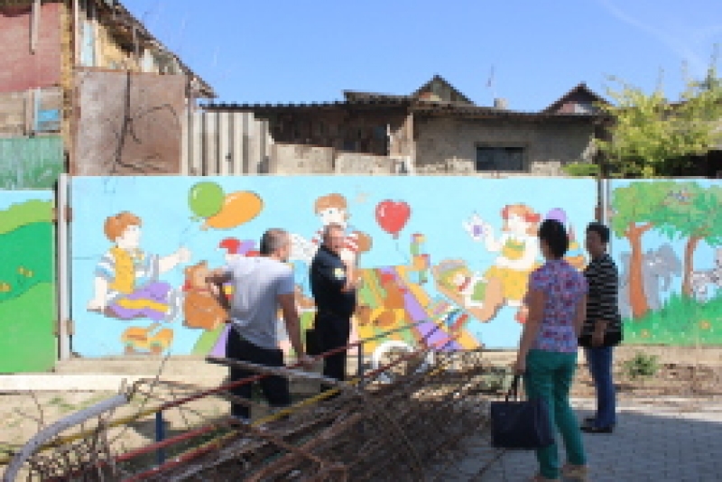 Комиссия по благоустройству и санитарного содержания территории выявила нарушения