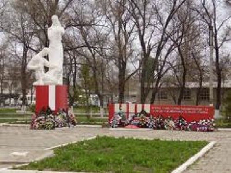 Завершается подготовка к празднику