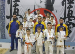 Воспитанники спортклуба "Sakura" стали золотыми призерами кубка Румынии