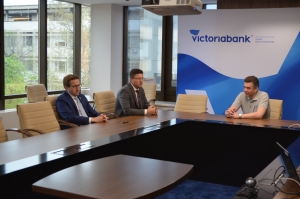 Примария мун. Чадыр-Лунга заключила договор с финансовым посредником в процессе эмиссии муниципальных облигаций, для проекта реконструкции дорог населенного пункта