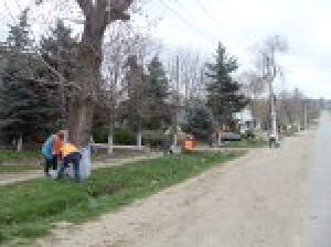 В Чадыр-Лунге полным ходом идет весенняя уборка