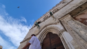 Рекомендации: Как вести себя в случае землетрясения