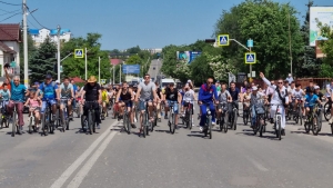 В Чадыр-Лунге прошёл веломарафон, посвящённый Дню города