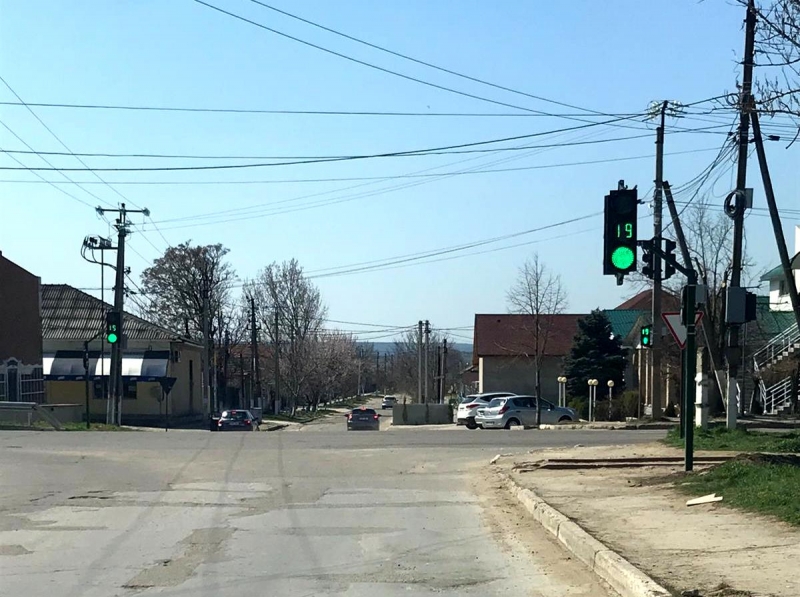 На перекрестке улиц Ленина и Карла Маркса установили современные светофоры