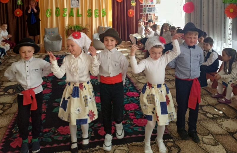 Ana dilim-g&ouml;z&auml;l ses