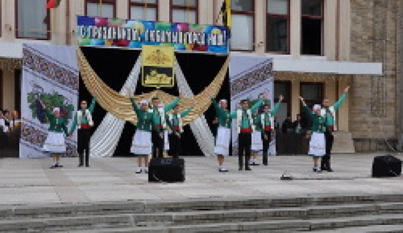 Чадыр-Лунгская "Кадынжа" выступила на Дне города Бендеры