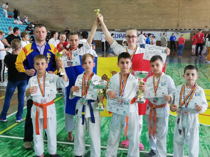 Новые достижения чадыр-лунгских каратистов