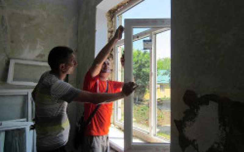 В детском саду №4 идет замена окон