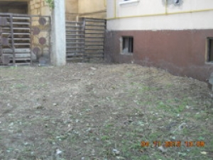 В городе проводятся работы по санитарной очистке территорий от мусора