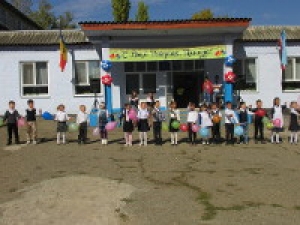 Чадыр-Лунгской гимназии им. Казмалы исполнилось 45 лет