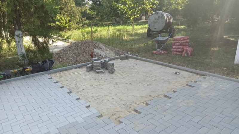 В чадыр-лунгском парке Победы восстанавливают памятник Первой мировой войны