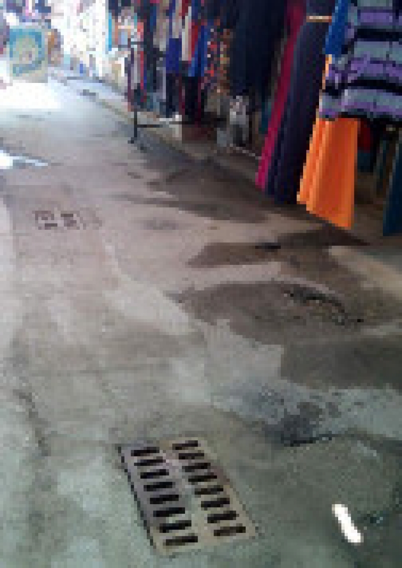 На территории рынков проведены работы по отводу ливневых вод