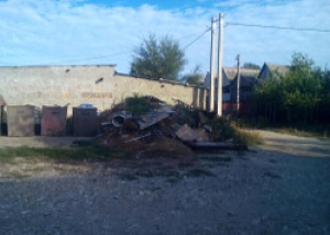 Уважаемые жители Чадыр-Лунги, используйте мусорные контейнеры по назначению!