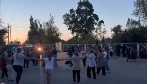 Гагаузские традиции: в микрорайоне школы №6 прошел вечер народной хоры