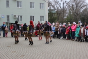 В Чадыр-Лунге устроили веселые проводы зимы