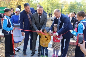Состоялось официальное открытие детской и спортивной площадок