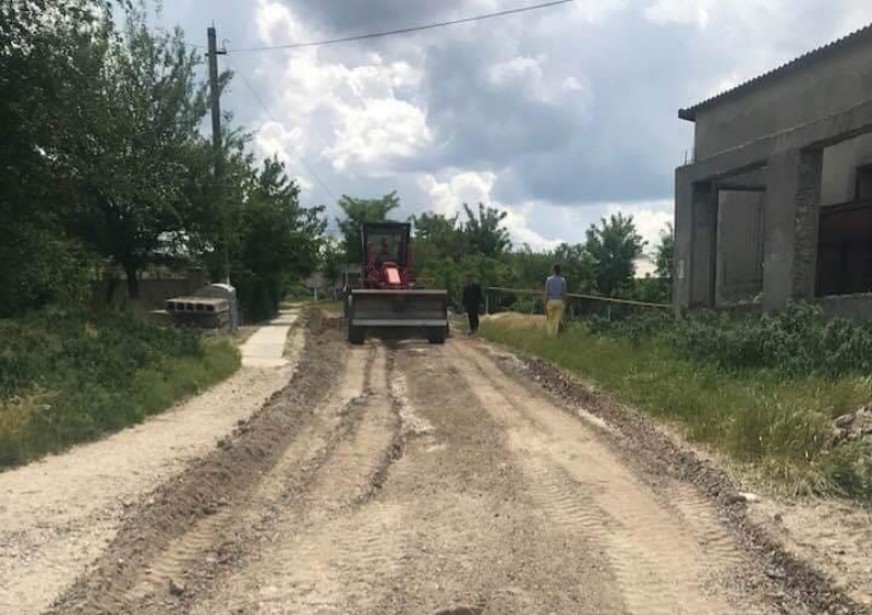 Идет ремонт части улицы Ленина