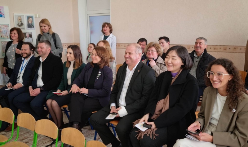 Делегация ПРООН ознакомилась с результатом работ по утеплению фасада здания детсада №7 (Фото+Видео)