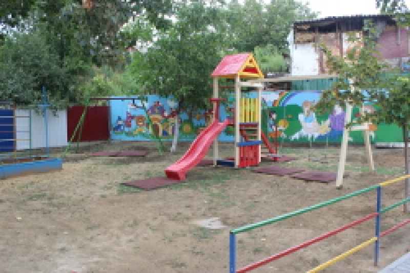 В детсаду установлены новые качели и горки